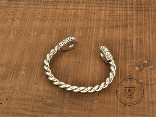 Sterling silver Celtic bracelet BN92407 jewellery company
