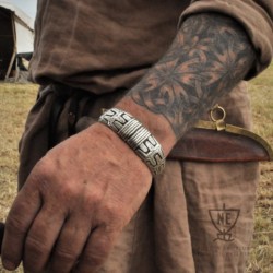 Lye Arm Ring