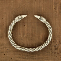 Raven Arm Ring