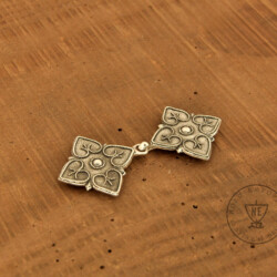 Rus Clasp